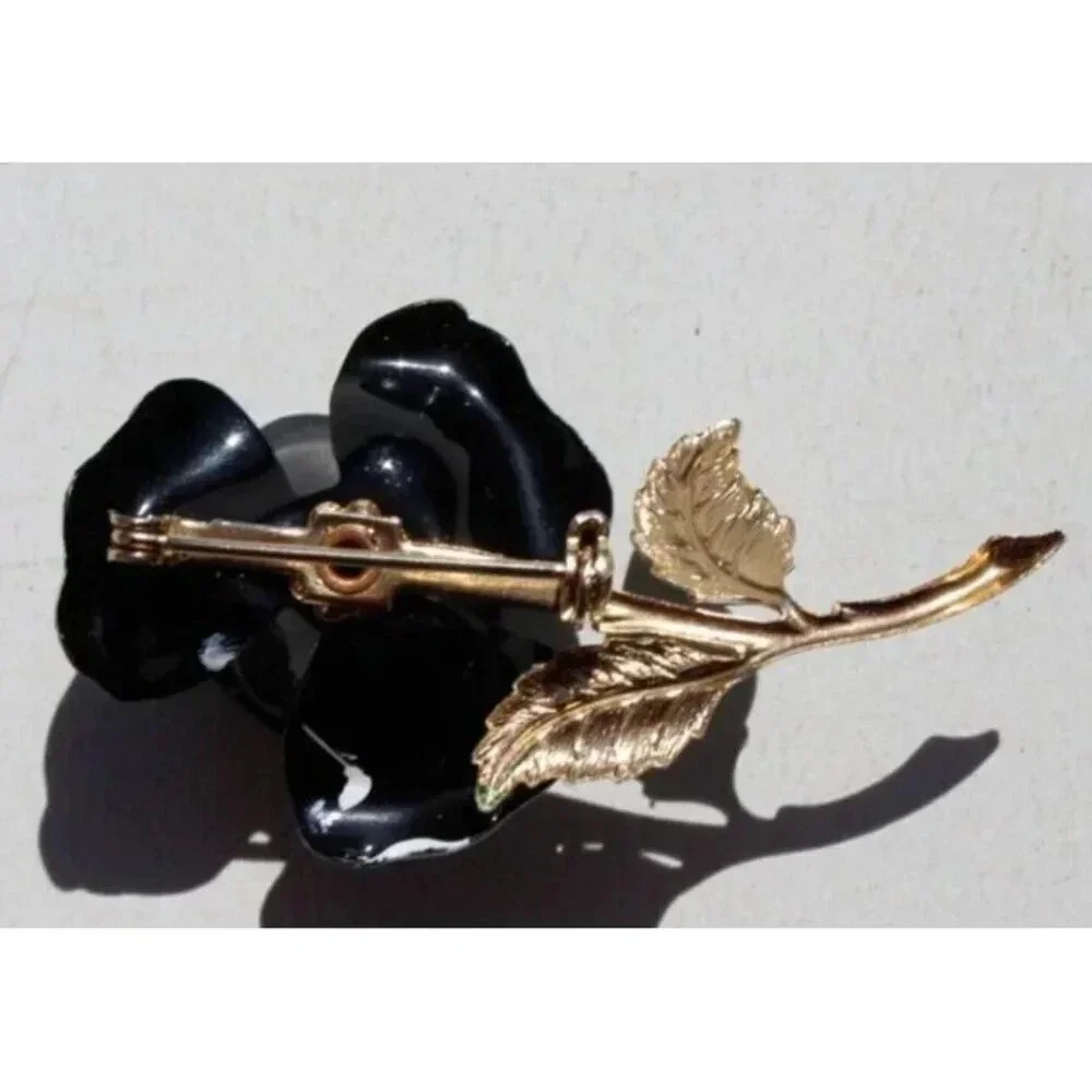 Vintage Black Gold Retro Flower Black Rose Costume Brooch Pin Jewelry